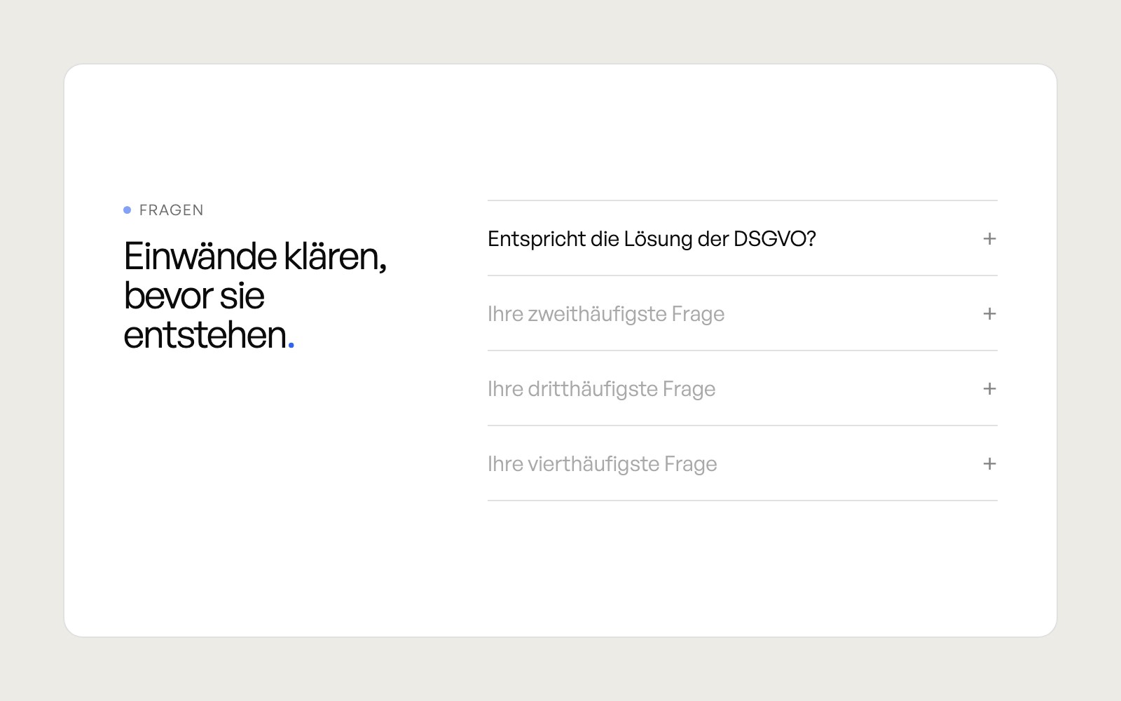 Beispiel Fragen-Sektion: links die Überschrift, rechts vier aufklappbare Fragen, die erste zur DSGVO